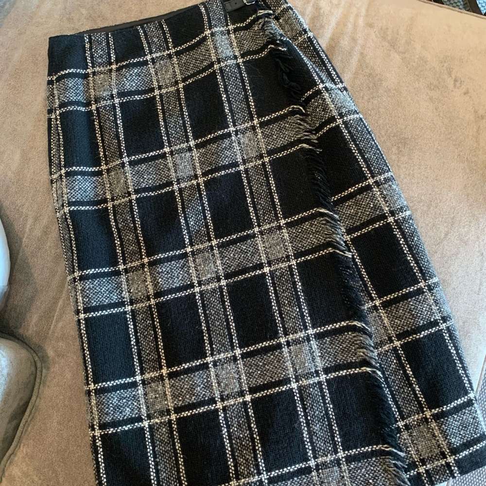 TALBOTS PETITES Tweed Wrap Skirt